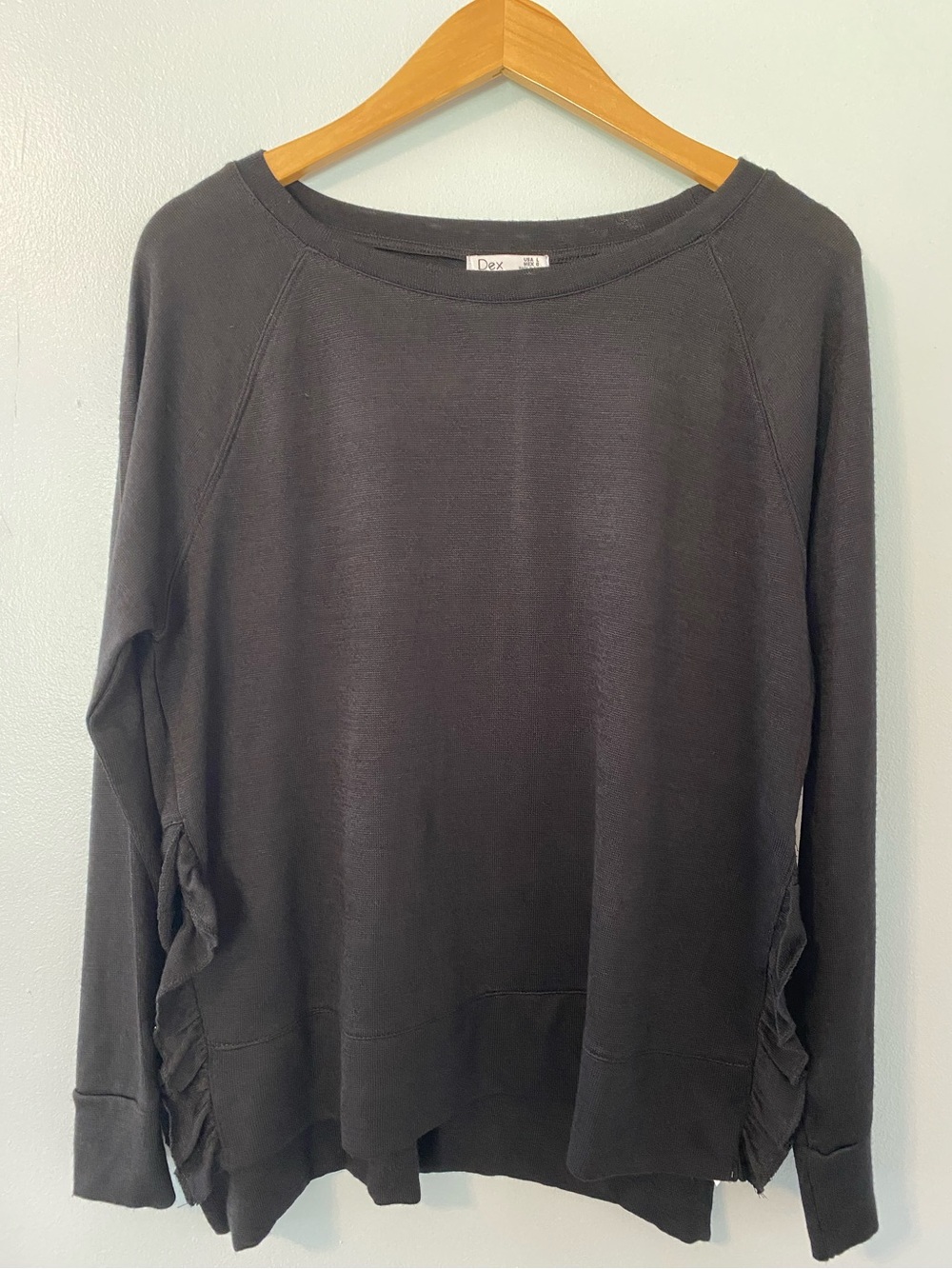 Dex Black Ruffle Side Pullover Raglan Sleeve Pullover Size L NWT Flaw